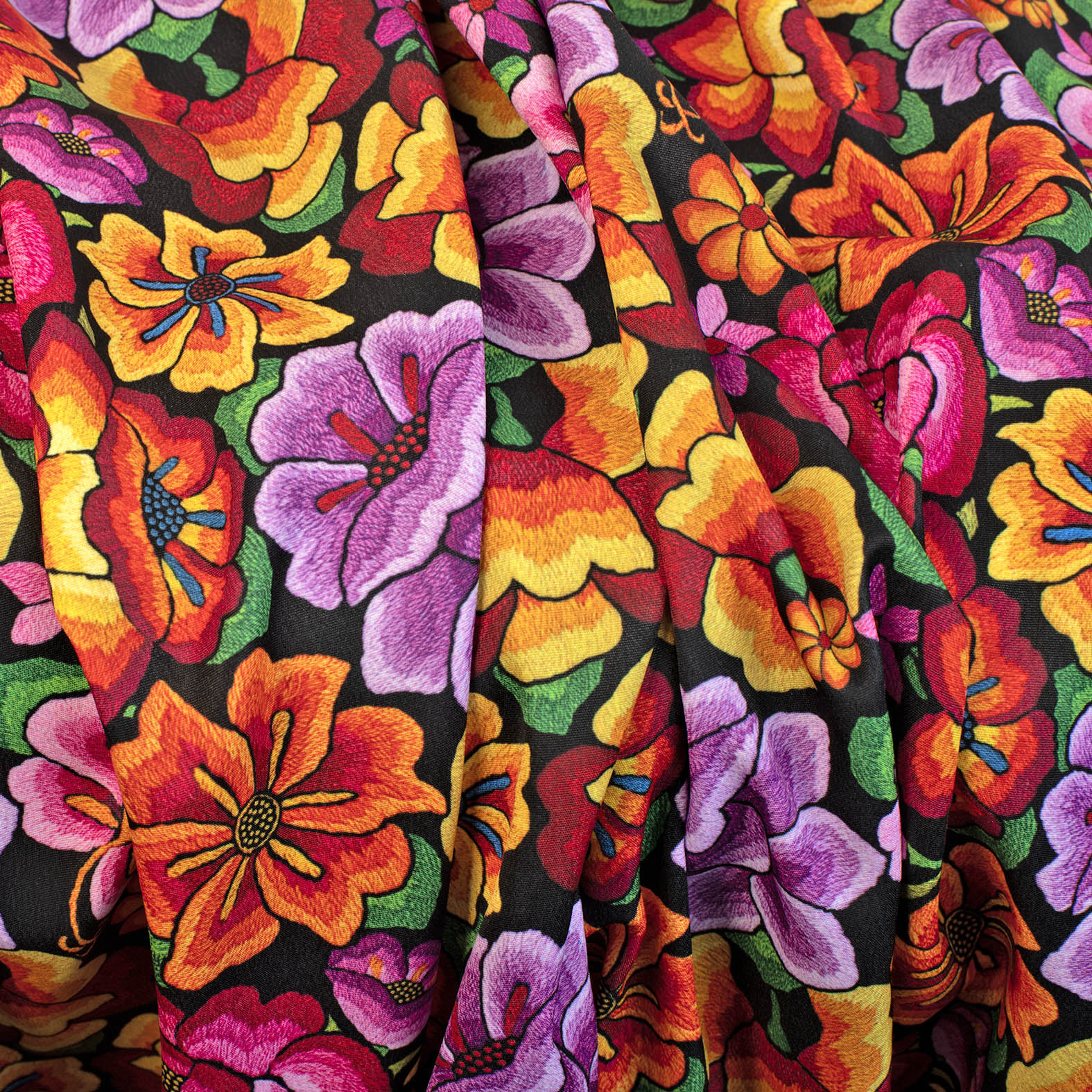 TELA TIPO SEDA DISEÑO 2005 FLORAL X METRO