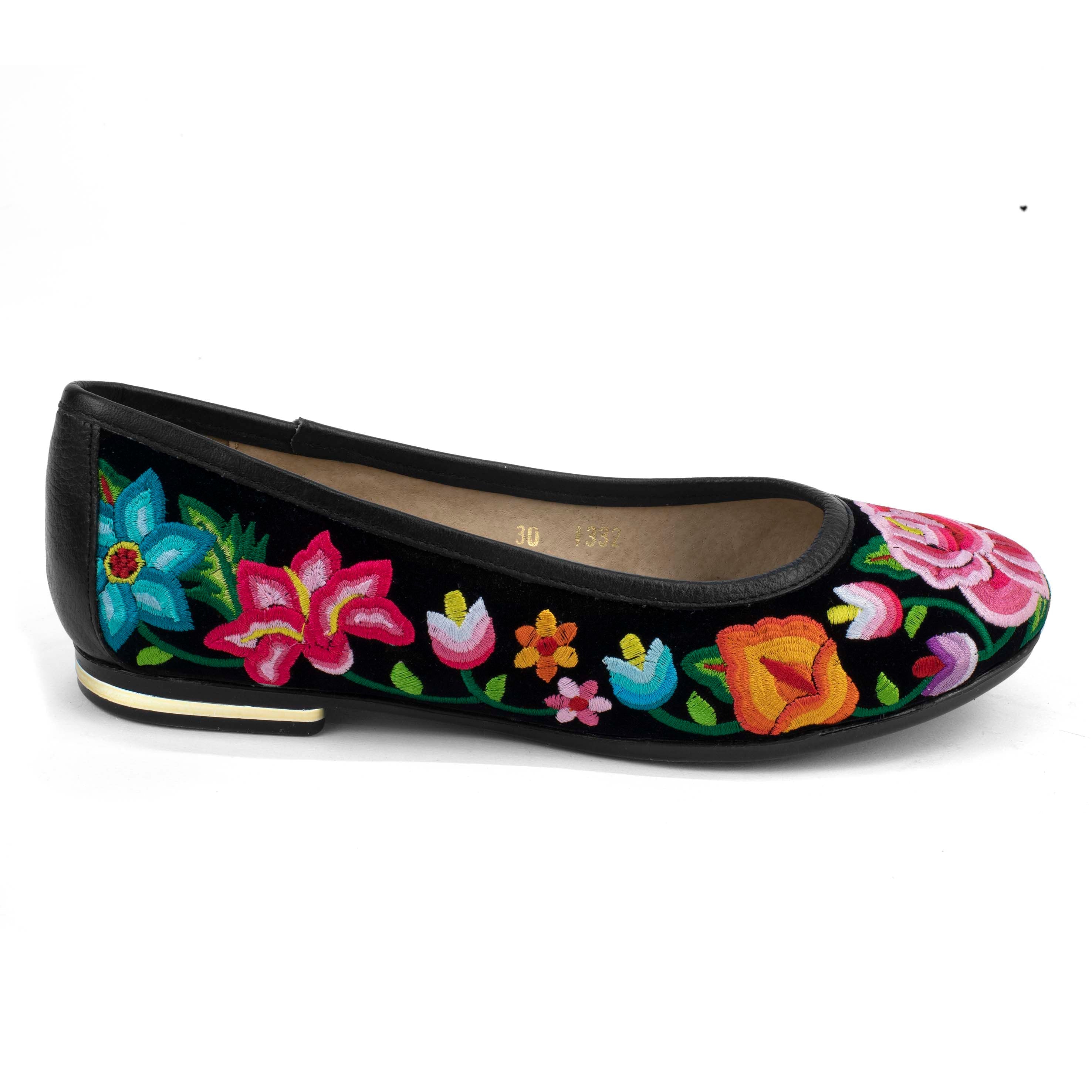 XITLALI BORDADO FLORAL