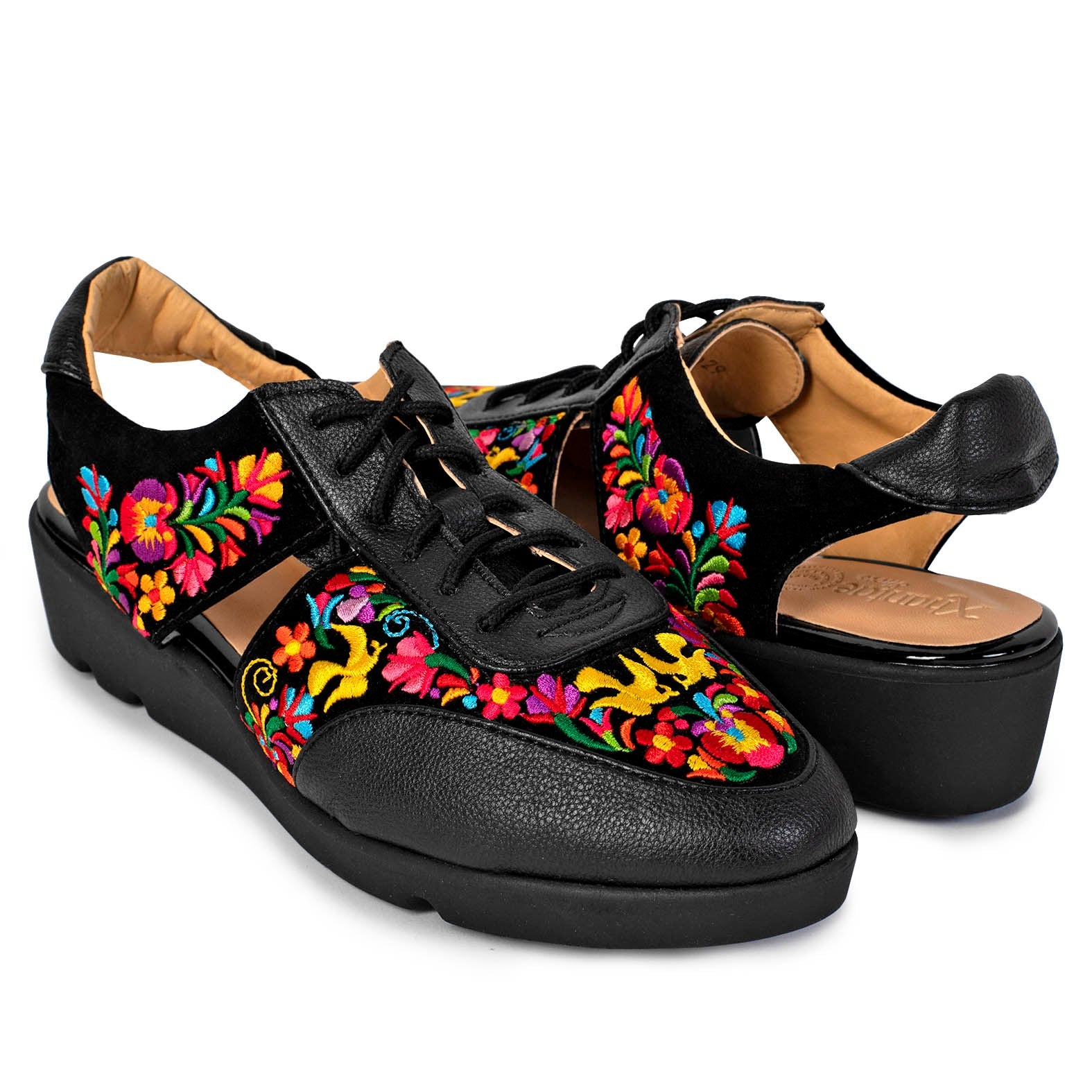 ITALIA BORDADO VALLES NEGRO