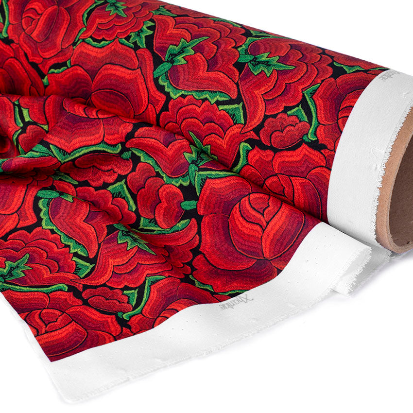TELA TIPO SEDA DISEÑO FLORAL 5 X METRO