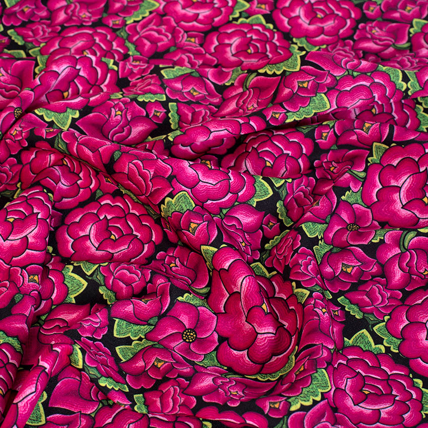 TELA TIPO SEDA DISEÑO 102 FLORAL FUCSIA X METRO