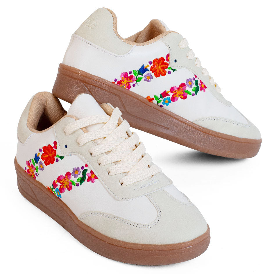 TENIS SOFIA FLORAL BORDADO LATTE