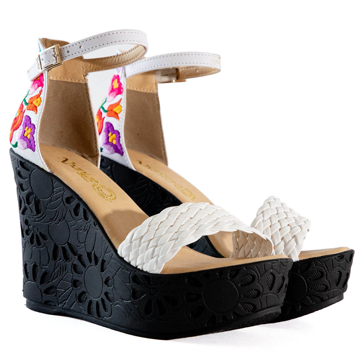 ZAPATO GABY PRIMAVERA BLANCO BORDADO